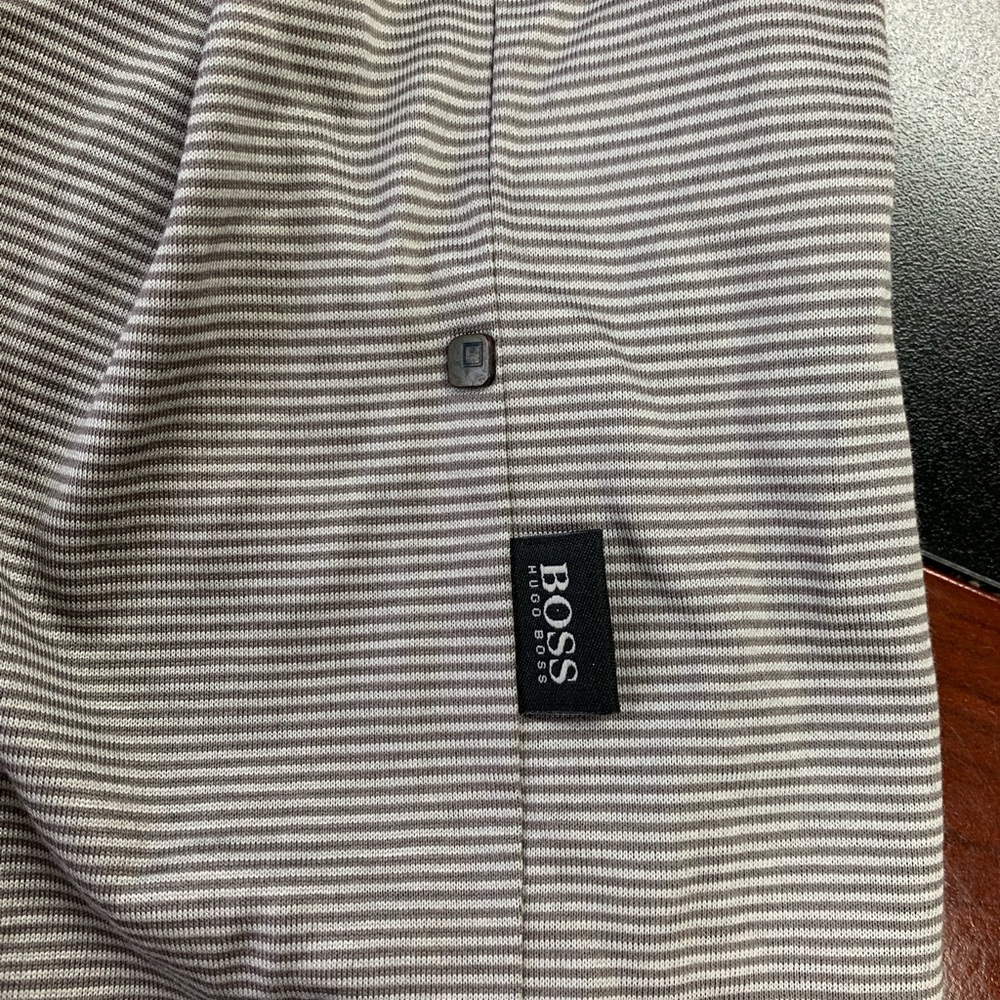 Men’s Hugo Boss short sleeve shirt (Brand New) - Picture 4 of 6